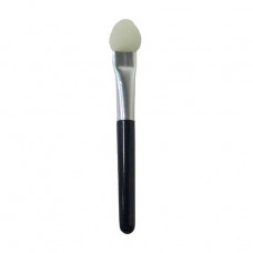 The applicator for db cosmetic shadows
