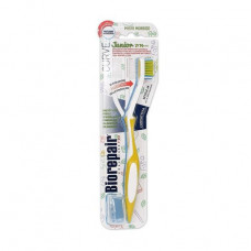 Children's toothbrush Biorepair Oral Care Pro Junior Perfect Cleaning, medium-soft, from 7 to 14 years