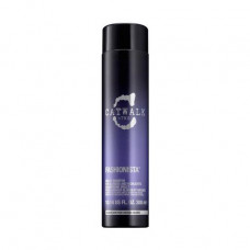 Violet shampoo for hair of TIGI Catwalk Fashionista Violet Shampoo 300
