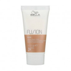 Intensively restoring mask for hair of Wella Professionals Fusion Intensive Repair Mask, 30 ml