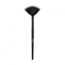 Brush for bronzer and a highlighter of Bless Beauty Brush 15