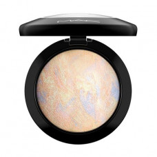 Mineral powder highlighter for the person M.A.C Mineralize Skinfinish, Lightscapade, 10 g