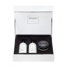 Set for hair the moistening Balmain Paris Hair Couture Moisturizing Care Set (shampoo, 300 ml + the conditioner, 300 ml + a mask, 200 ml)