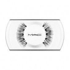 False eyelashes of M.A.C Lash, 48 Show-Off Lash