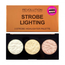 Palette of highlighters for the person Makeup Revolution Strobe Lighting 3 Strobe Highlighter Palette, 11.5 g