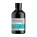 Shampoo for neutralization of red shades of dark brown hair of L'Oreal Professionnel Serie Expert Chroma Creme Green Dyes, 300 ml