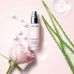 The calming emulsion for moistening and shine of face skin of Lancôme Hydra Zen Anti-Stress Glow Liquid Moisturizer with amino acids, 50 ml